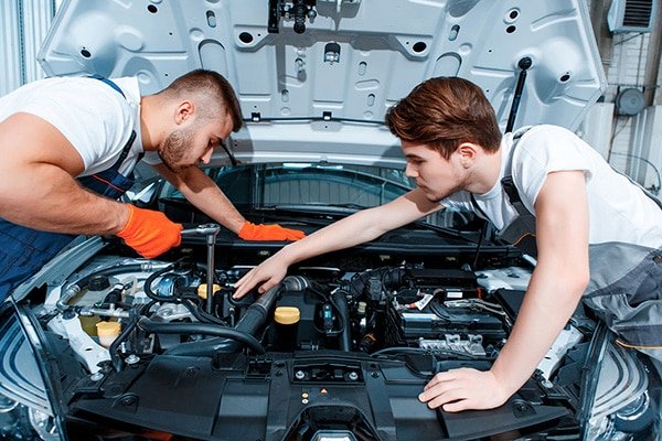 mecanicul anului AD Auto Total